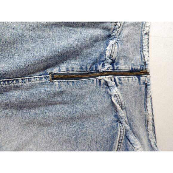 Wash Lab WL Jean Denim Skirt Size 34 Straight Star Blue Knee Slit Modest Light - Picture 9 of 15